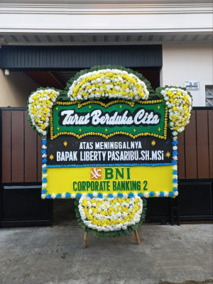 Papan Bunga Duka di Plumpang